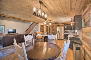 Interior - Beautiful McCall Cabin: Perfect for Families! (McCall)