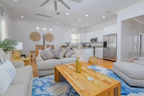 Smart TV, DVD player