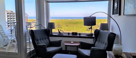 テレビ、ステレオ