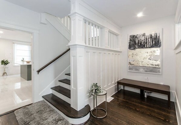 المنشأة من الداخل