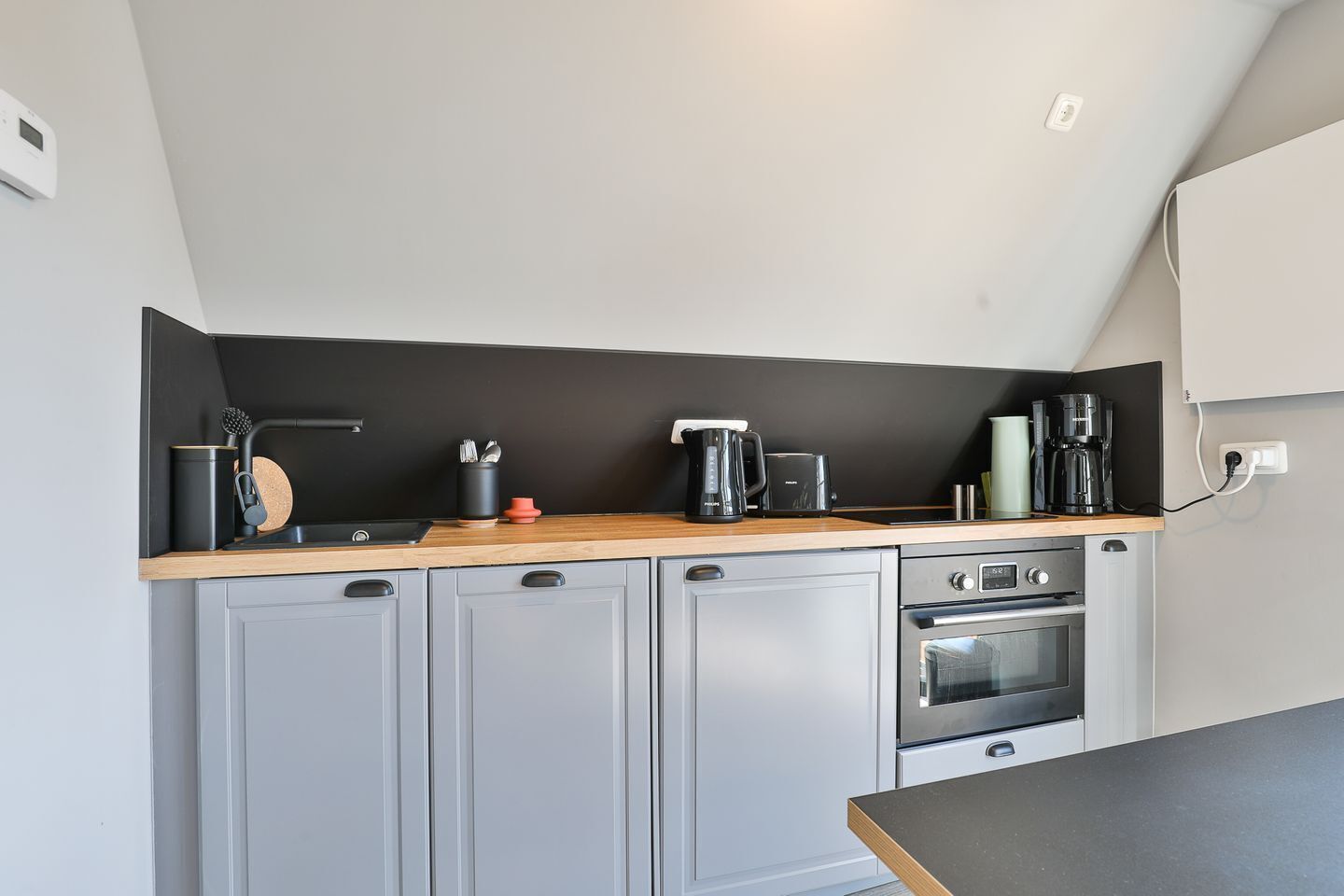 Réfrigérateur, four, plaque de cuisson, lave-vaisselle