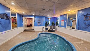 Dove Swimming Pool with Hot Tub Suite | Premium bedding, down duvets, memory-foam beds, individually furnished - Inn of The Dove Harrisburg-Hershey Romantic Suites (Harrisburg)