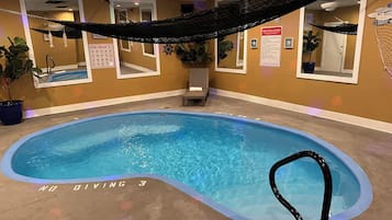 Rom – royal, 1 kingsize-seng, ikke-røyk, bassengutsikt | Privat basseng