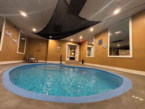 Piscine intérieure