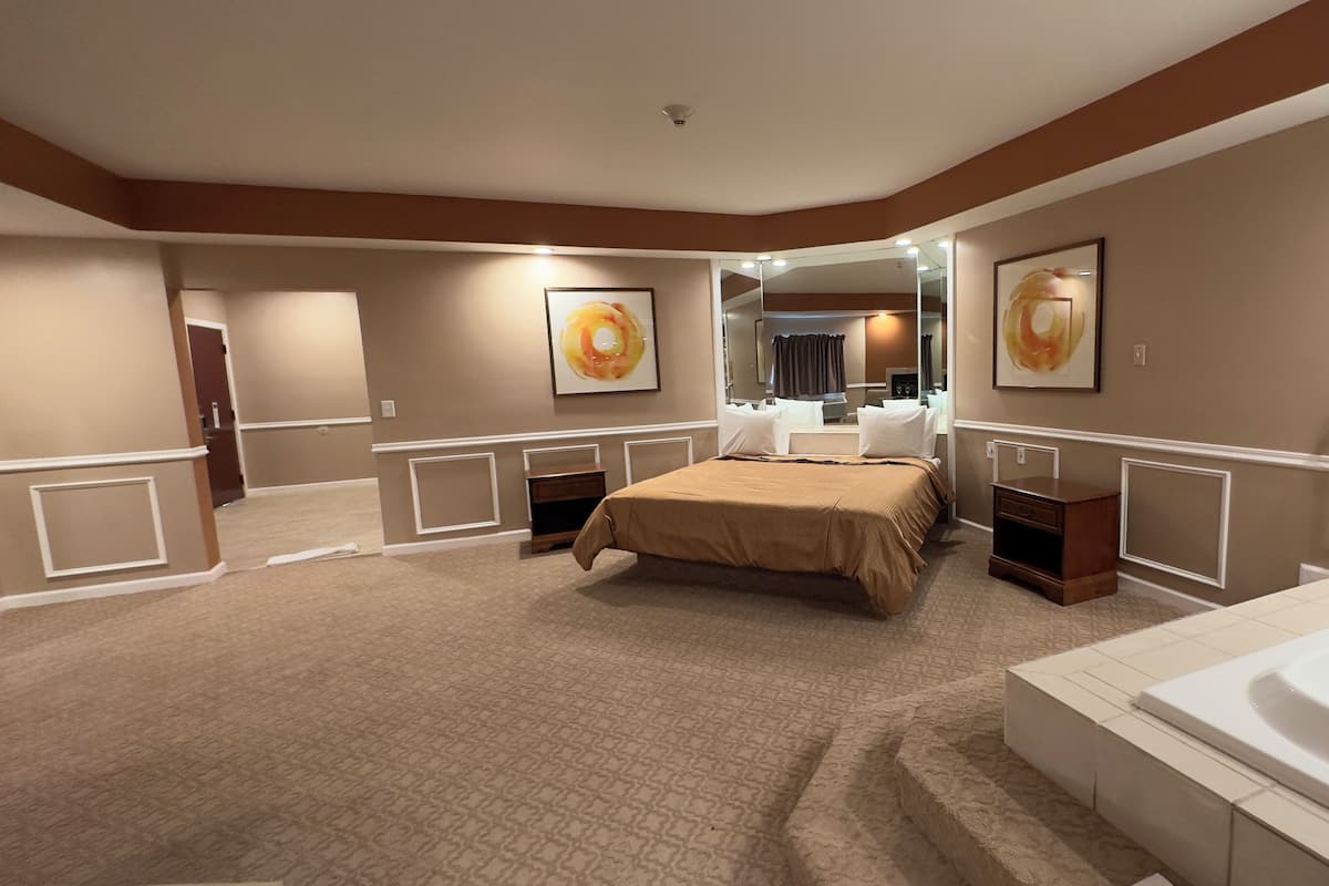 Quarto lua de mel, para não fumantes, vista para o jardim | Roupas de cama premium, edredons de pluma
