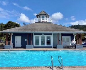 Indoor pool, outdoor pool