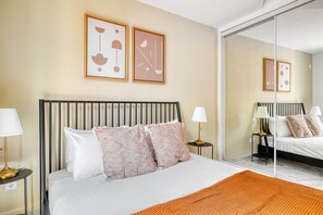 1 chambre, fer et planche à repasser, Wi-Fi, draps fournis