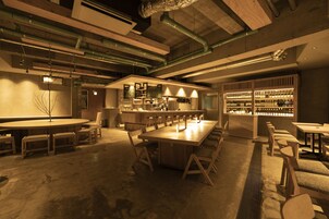 Se sirven cenas y cocina de la granja a la mesa