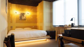 Habitación doble estándar, para no fumadores | Espacio para trabajar con laptop, wifi gratis y ropa de cama