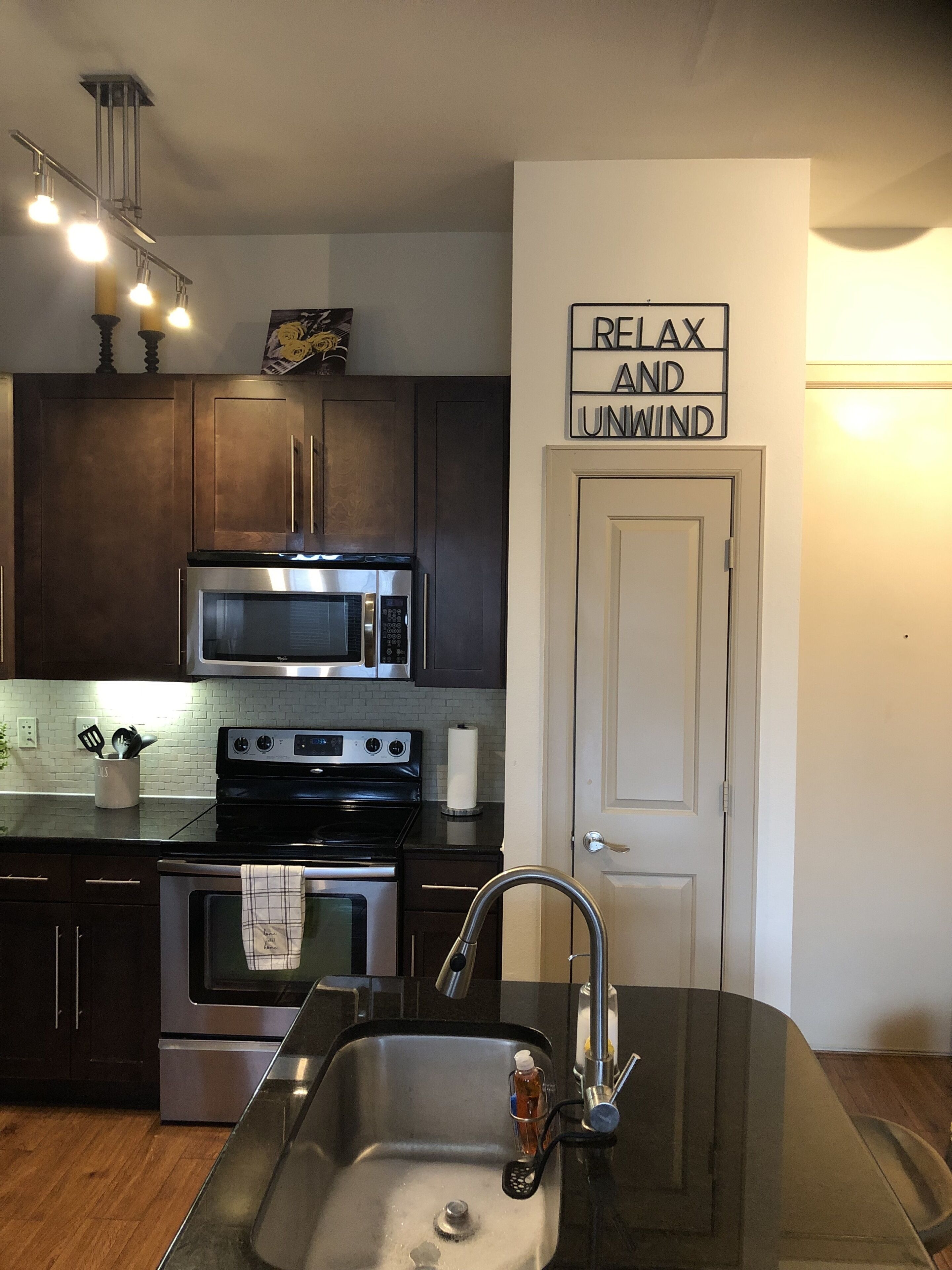 Cozy Apartment near NRG Stadium, Med Ctr, Zoo, Museums, & Restaurants