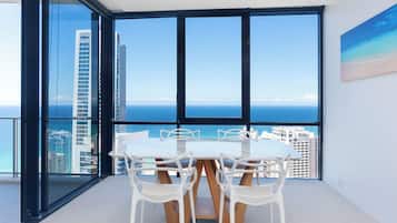 Superior Apartment | In-room dining