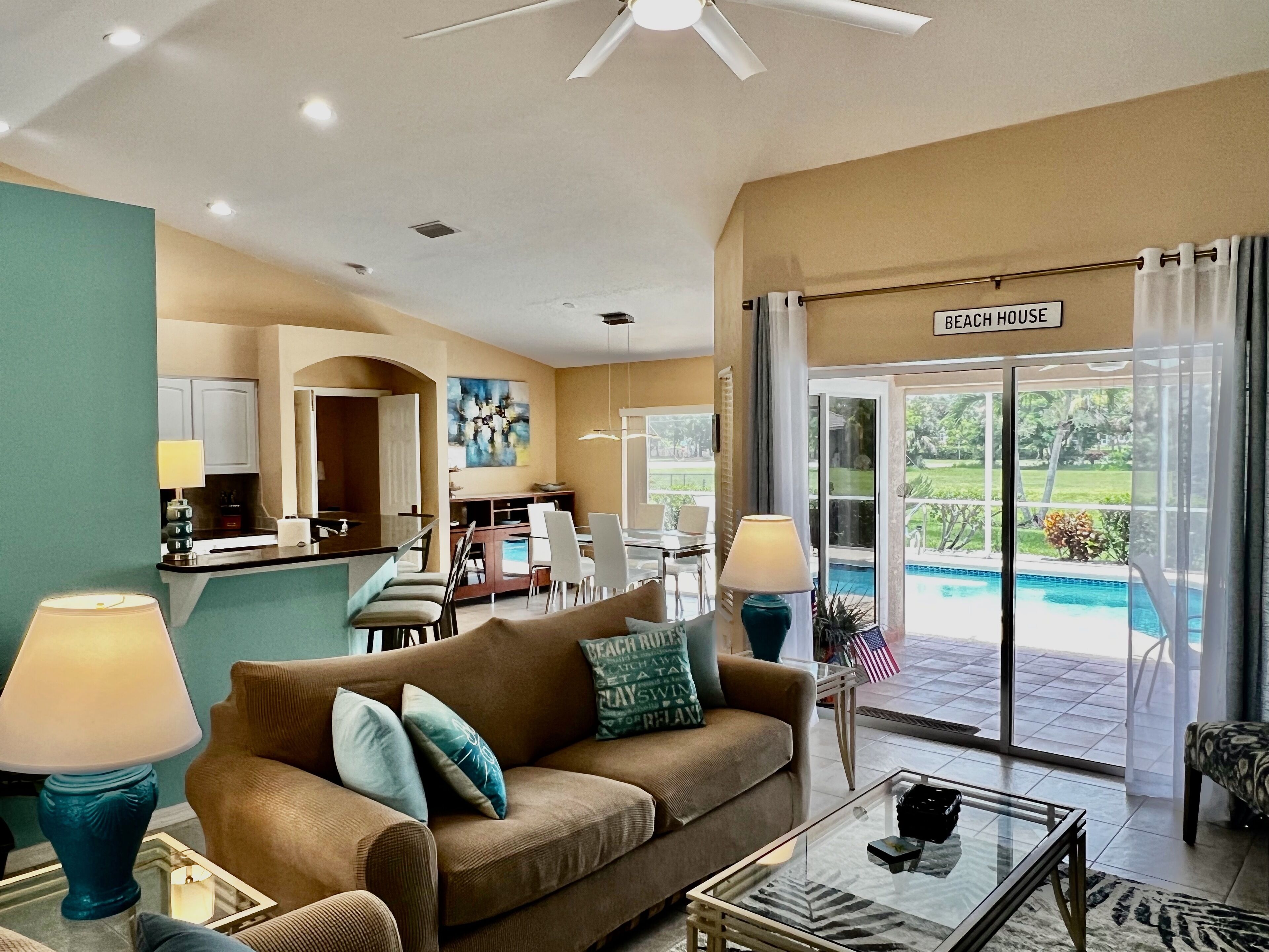 Smart TV, reproductor de DVD, monitor de computadora