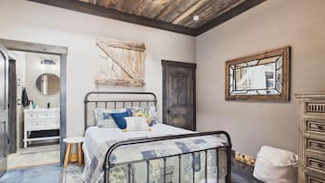 1 bedroom, iron/ironing board, travel crib, free WiFi