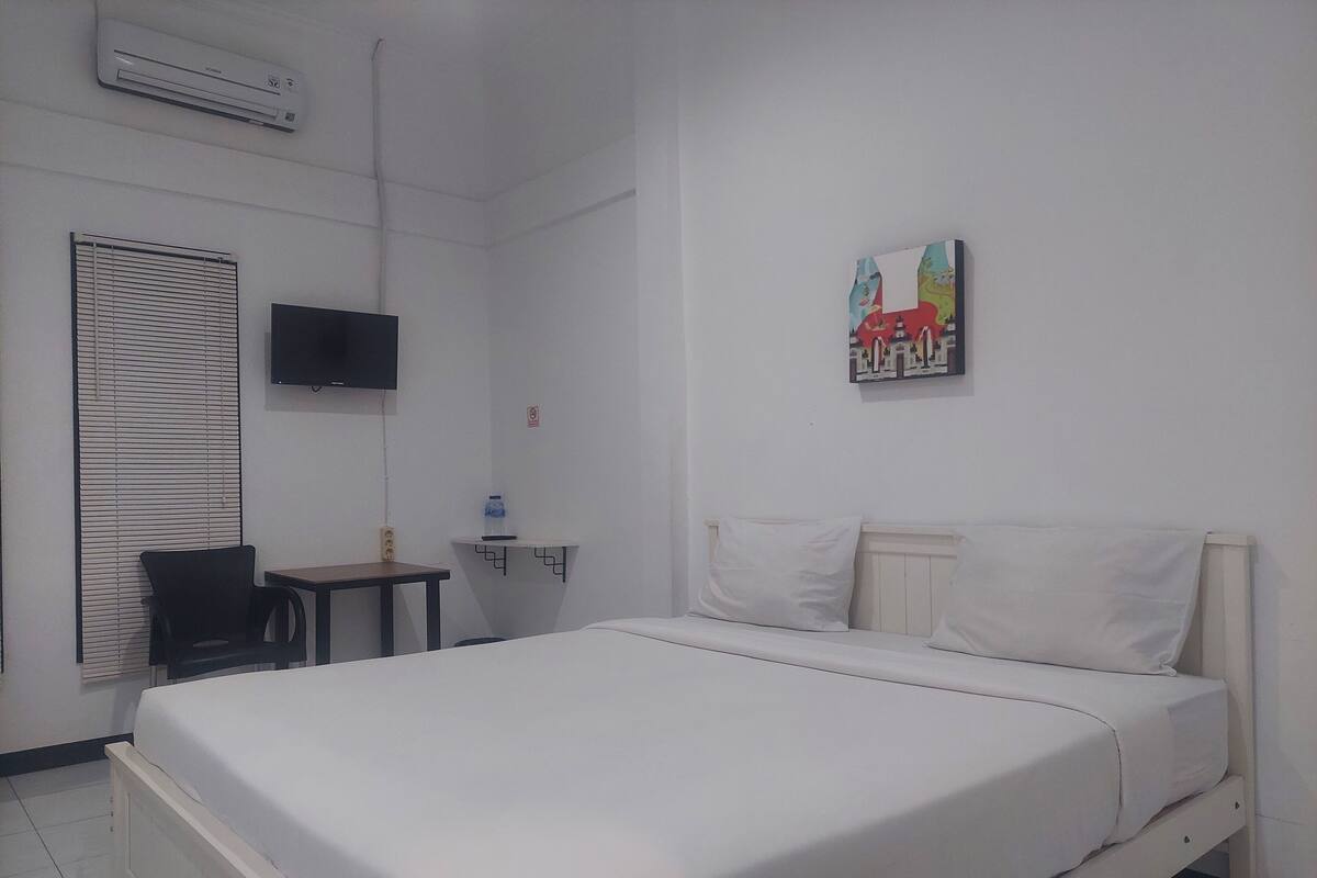 디럭스 더블룸, 침실 1개, 전용 욕실 | 이집트산 면 시트, 고급 침구, 각각 다르게 가구 비치, 책상