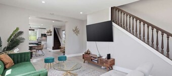 Exclusive! Modern FarmHouse❖ + Pet-Friendly
