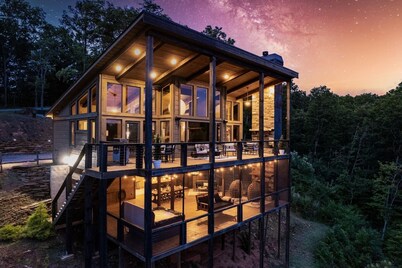 Modern Cabin with Incredible Mountain Views! 5 Min to Blue Ridge! Hot Tub!