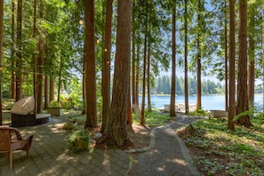 Property grounds - Lakefront cottage with docks, kayak, deck, firepit & beachfront, drive to skiing (Fall City)
