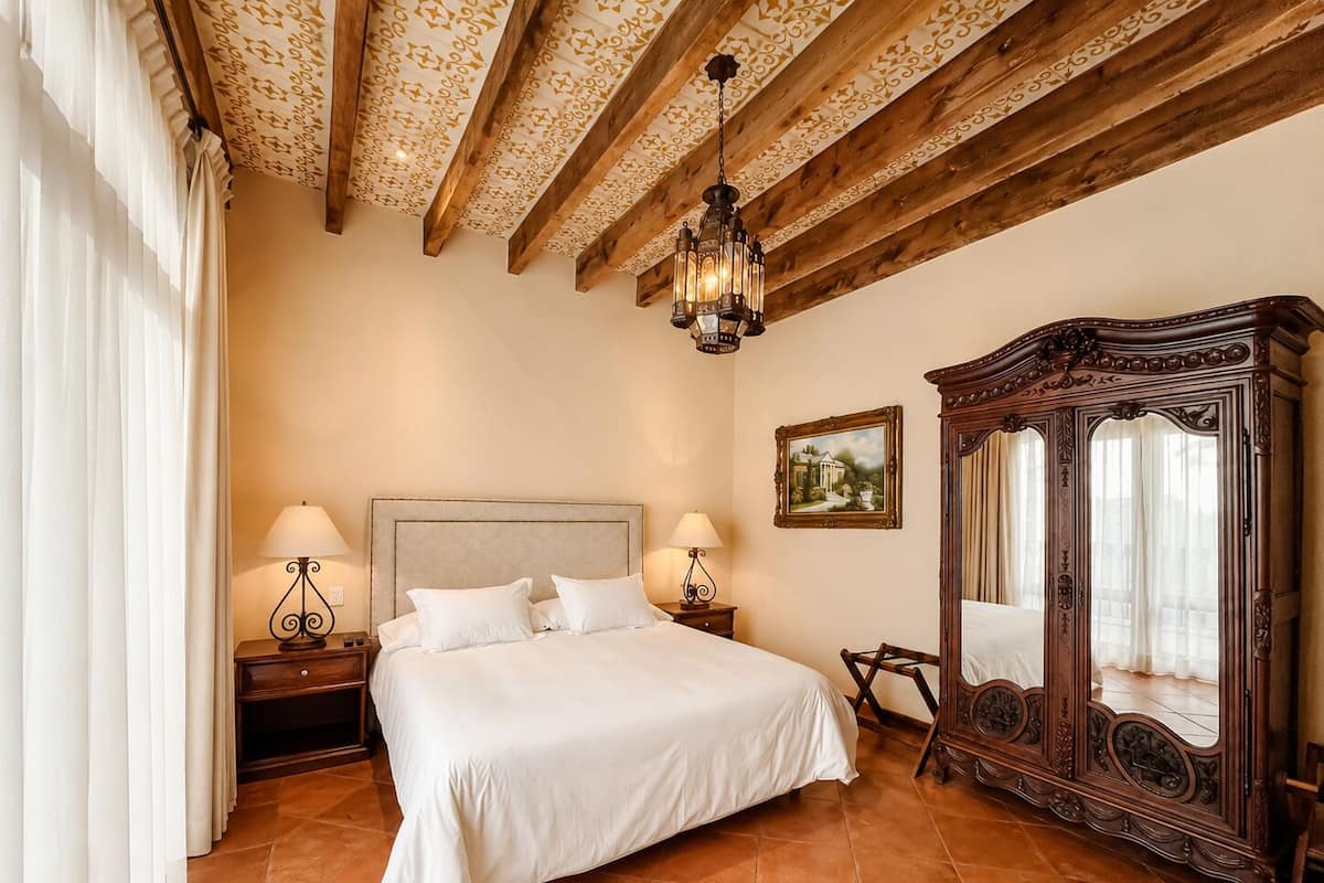 Standard Room | Free WiFi, bed sheets