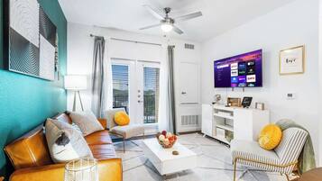 Smart TV, oficina y impresora