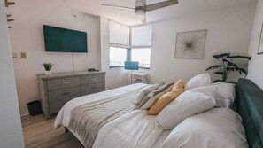 1 bedroom, desk, iron/ironing board, free WiFi - Lovers Key: Amazing Views with private beach/pool! (Fort Myers Beach)