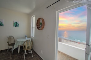 تناول الطعام