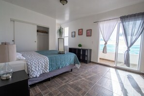 2 عدّة غرف نوم ومكواة/لوح كي وواي فاي مجانًا وملاءات أسرّة