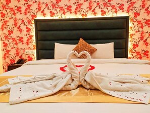 In-room safe, soundproofing, free WiFi, wheelchair access - Grand Mostafa Hotel Ababil (Sylhet)