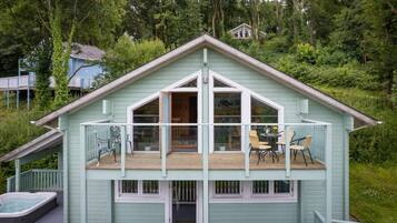 Studio, Accessible | 3 bedrooms, WiFi