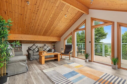 Everwyn Lodge - Luxury Lodge With Hot Tub