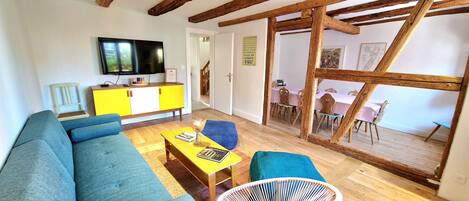 TV connectée de 50 pouces avec chaînes par câble, télévision, Netflix