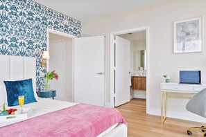 1 bedroom, iron/ironing board, travel cot, WiFi - MVR - Stop Searching-This Grove Stay Has It All (Miami)