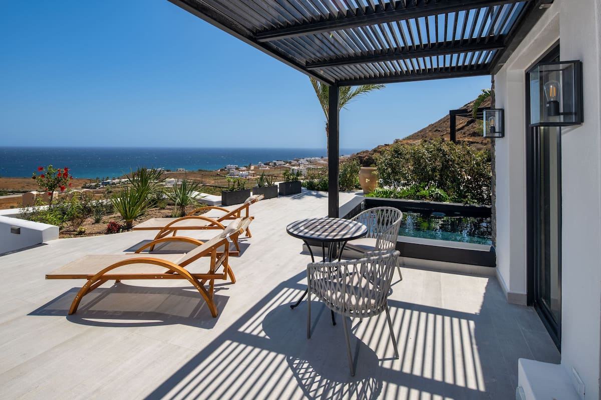 Superior Suite, Private Pool | 1 bedroom, premium bedding, in-room safe, soundproofing
