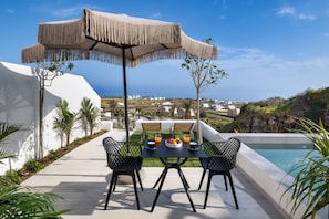 Suite junior, alberca privada | Terraza o patio