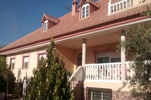 Exterior - Belvilla by OYO Cozy holiday home in Murcia (Moratalla)