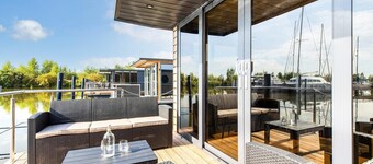 Houseboat in Volendam Marina