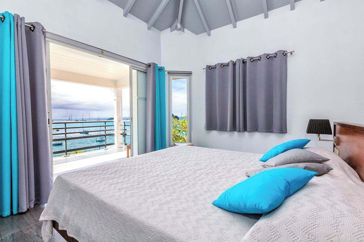 3 chambres, fer et planche à repasser, Wi-Fi, draps fournis