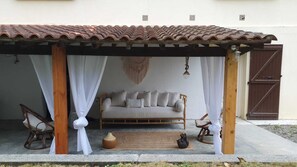 Property grounds - Quiet house at the foot of the Pyrenees (SARRANCOLIN)