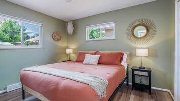 4 camere, materassi in memory foam, ferro/asse da stiro