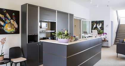 B Home Apart Hotel by Alpha