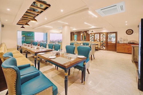 Hotel Green - Behind Parmarth Niketan