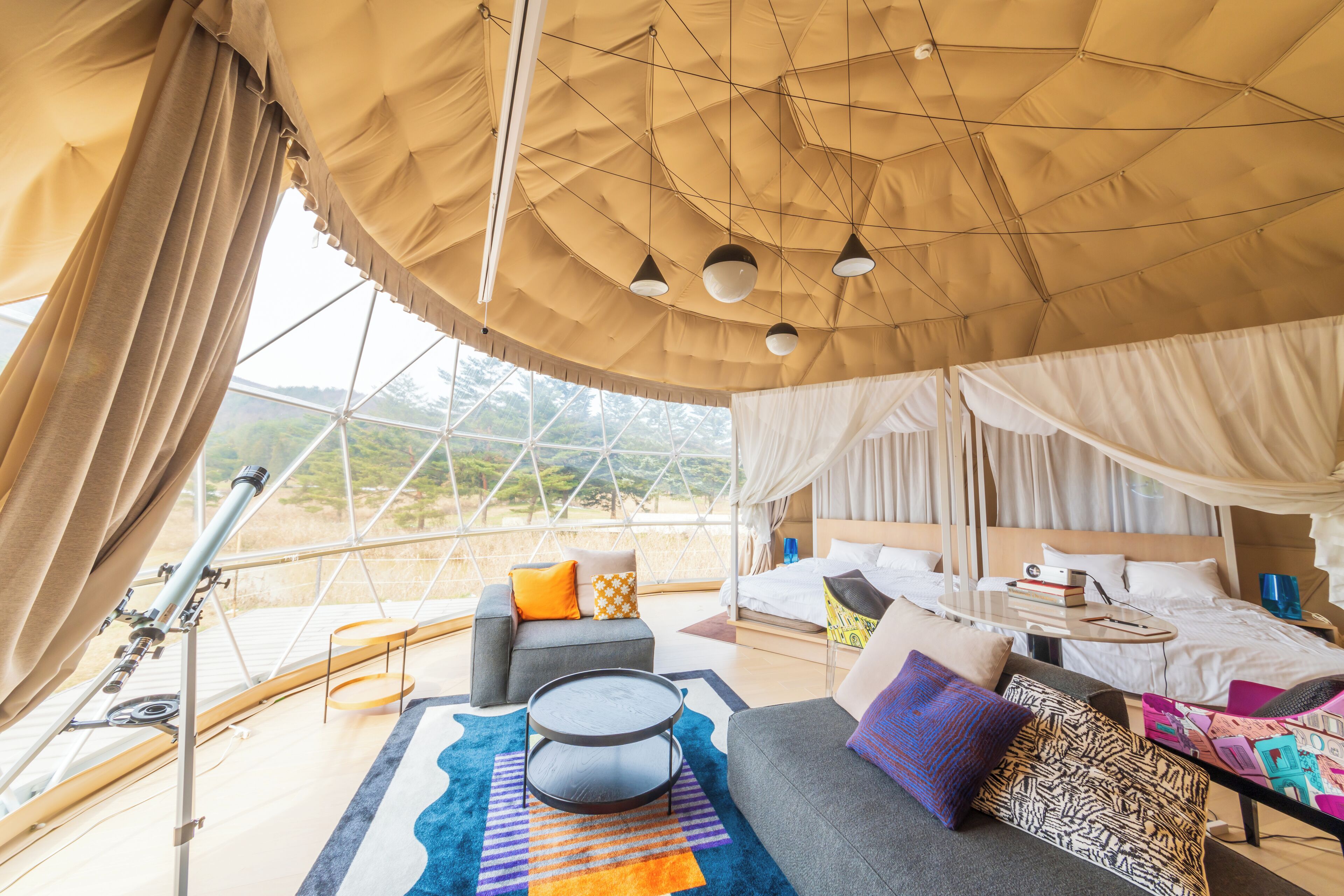 ห้องเอ็กเซกคิวทีฟ, เตียงควีนไซส์ 2 เตียง, ปลอดบุหรี่ | ตู้นิรภัยในห้องพัก, Wi-Fi, ผ้าปูที่นอน