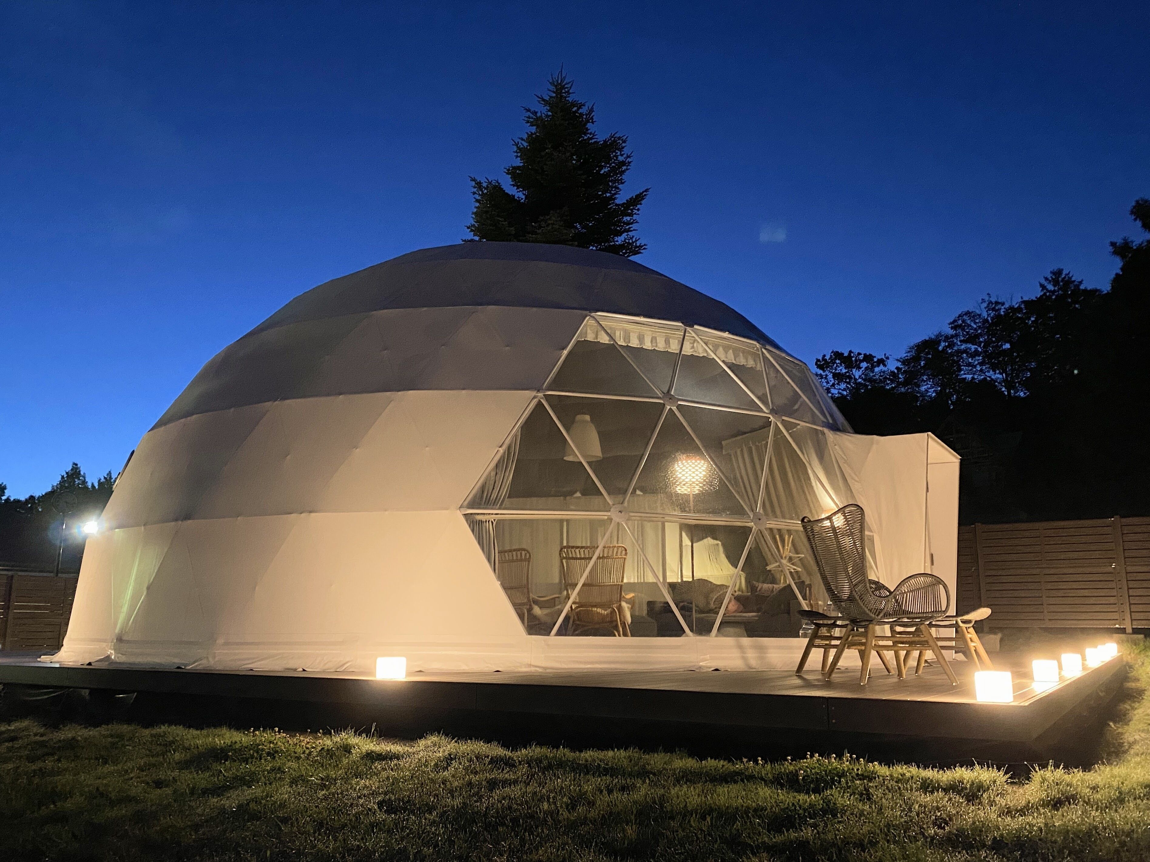 Chambre exécutive, Plusieurs lits, non-fumeur | Coffre-fort, Wi-Fi, literie fournie