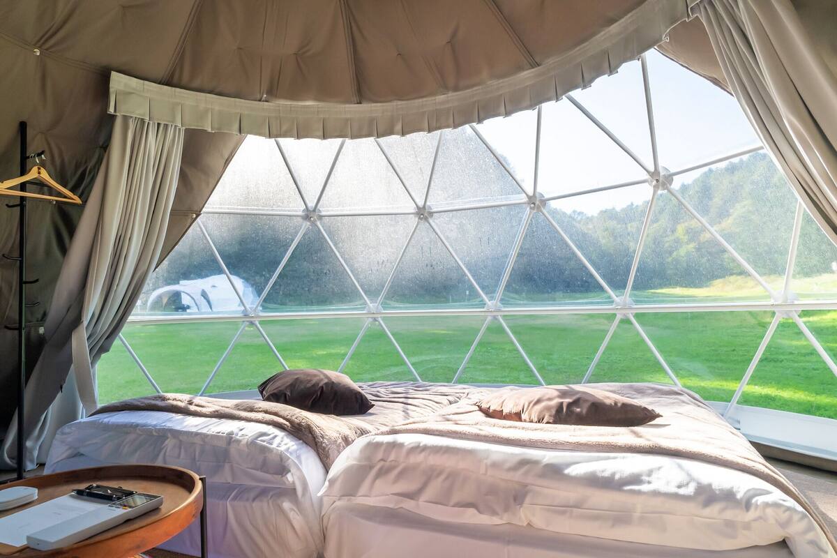 Standardzimmer, Mehrere Betten, Nichtraucher (Single Dome, 2 Beds) | Zimmersafe, WLAN, Bettwäsche