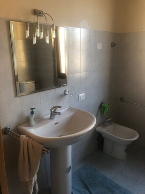 Shower - Lovely room in FIrenze (Firenze)