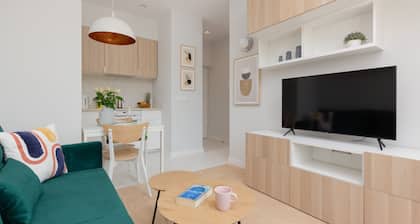 Cozy Apartment | Close to the Center | Warsaw Wola