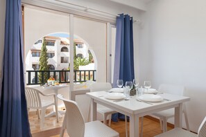 Standard Apartment, 1 Bedroom, Pool View | Dining room - Holiday Park Santa Ponsa (Calvia)