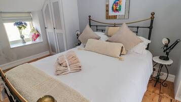 1 habitación, decoración personalizada y muebles diferentes