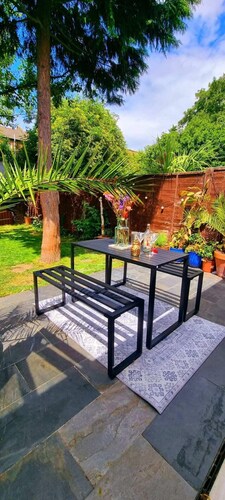 Stylish 3 Bedroom Townhouse in Brockley With Large Garden