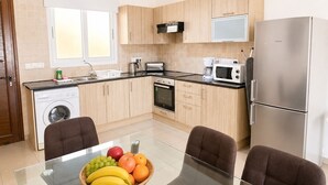 Apartemen Comfort | Tempat makan