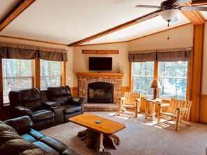 智能电视、壁炉